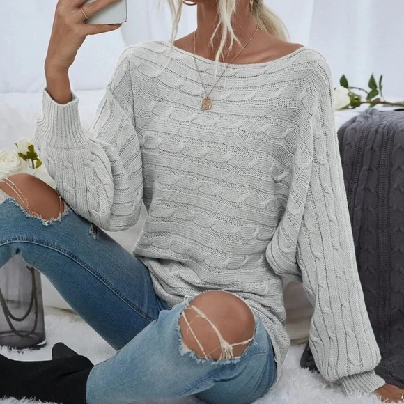 Cozy Cable Knit Oversized Sweater Top - Picture 8 of 13